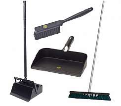 Brooms/Dustpans