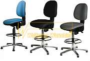 'Comfort Chair' Hochstuhl in den Farben blau, grau oder schwarz